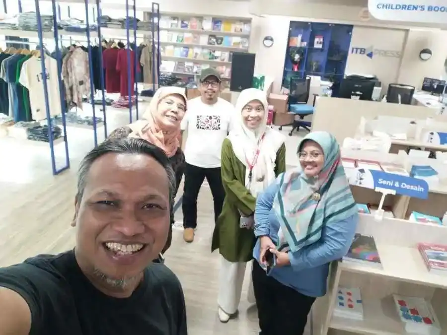 kopdar blogger bandung buku antologi