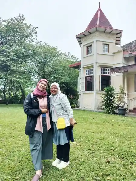 bersama Malia di piknik kopi
